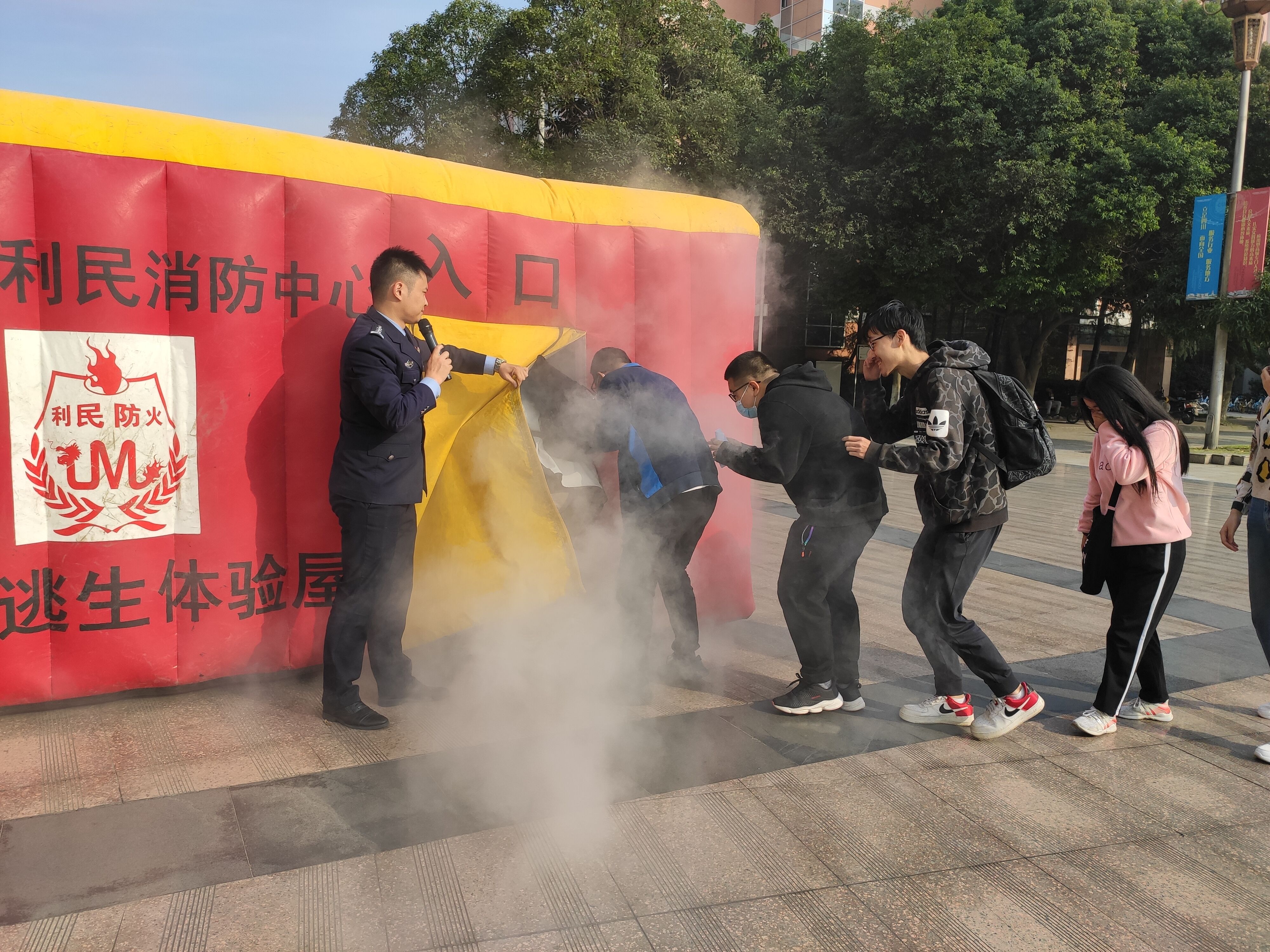 气垫演练.jpg